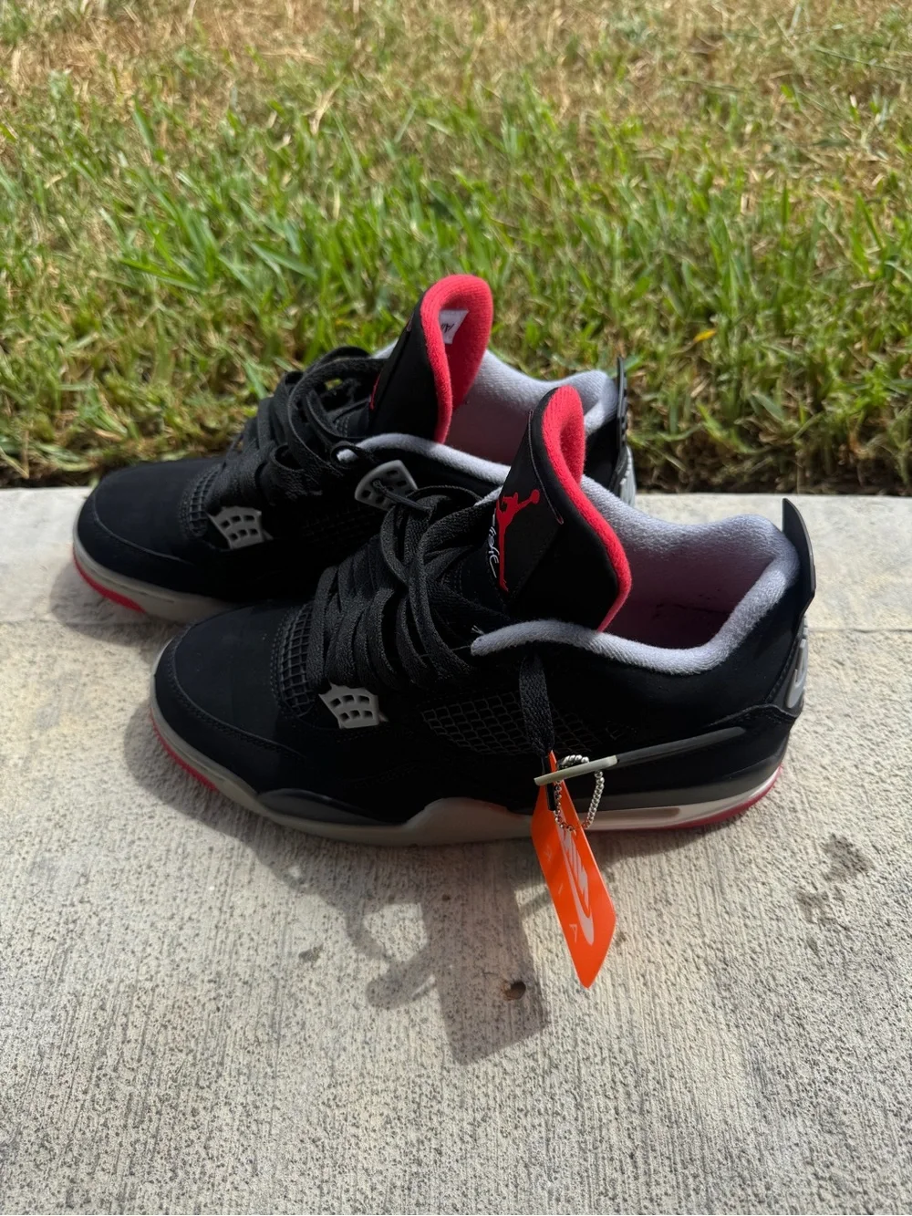 Bred 4s. Size 7.5M 9W. 8/10 Condition! No Box, Comes With Clear Shoe Container!